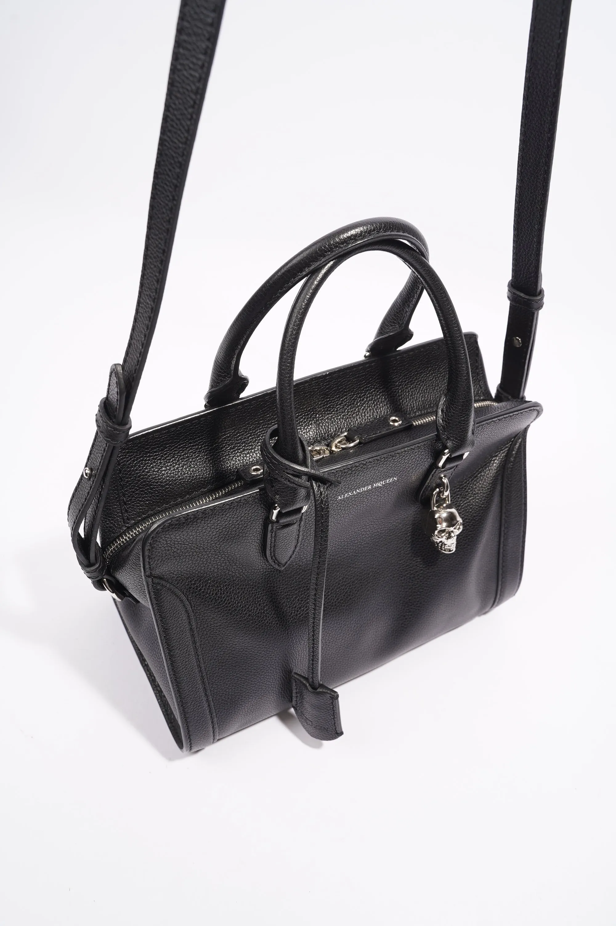 Alexander McQueen Skull Padlock Leather Tote Black Leather OS