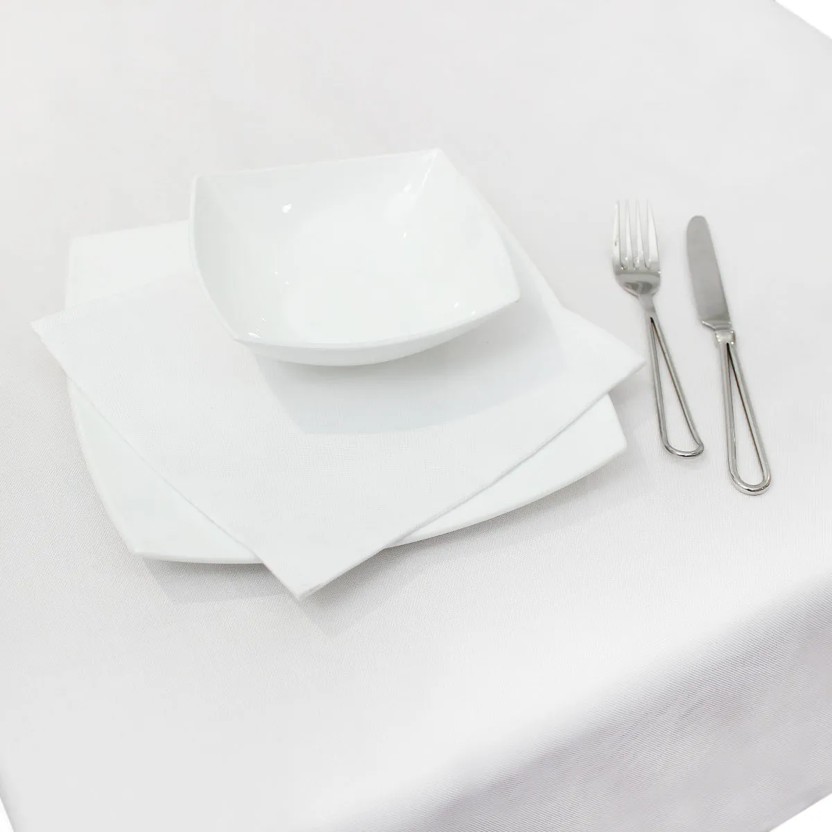 'Salisbury' Cotton Tablecloth Collection