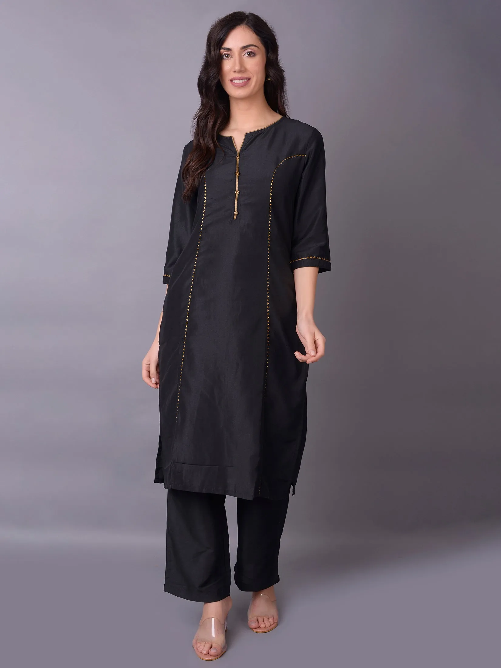 Women Black Solid Kurta Comfort Pant Dupatta